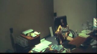 Office Brunette Chick Fingering her twat at free time