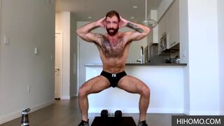 Gay star Jake Nicola exercises for our pleasure