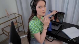 Step Daddy caught Stepdaughter watching porn & practicing handjob! - Hazel Moore