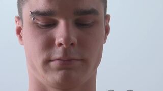 Handsome jock Skin Veni fingering & jerking his uncut dick