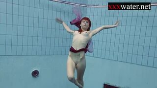 Smoking sexy Russian ginger Ala in the pool