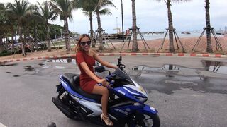 Perfect ass Thai Girlfriend motobike ride followed by a walk beach side & a fuck