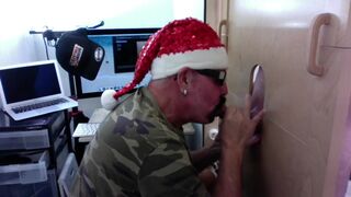 Shaft Sucking at the Gloryhole