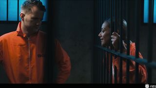 Spoiled Blonde Pranked In Mixed Prison - Veronica Leal Time Stop Freeze Screwed
